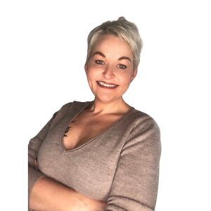 HighPoint  OakHollowVillage LisaWalters 1 300x300