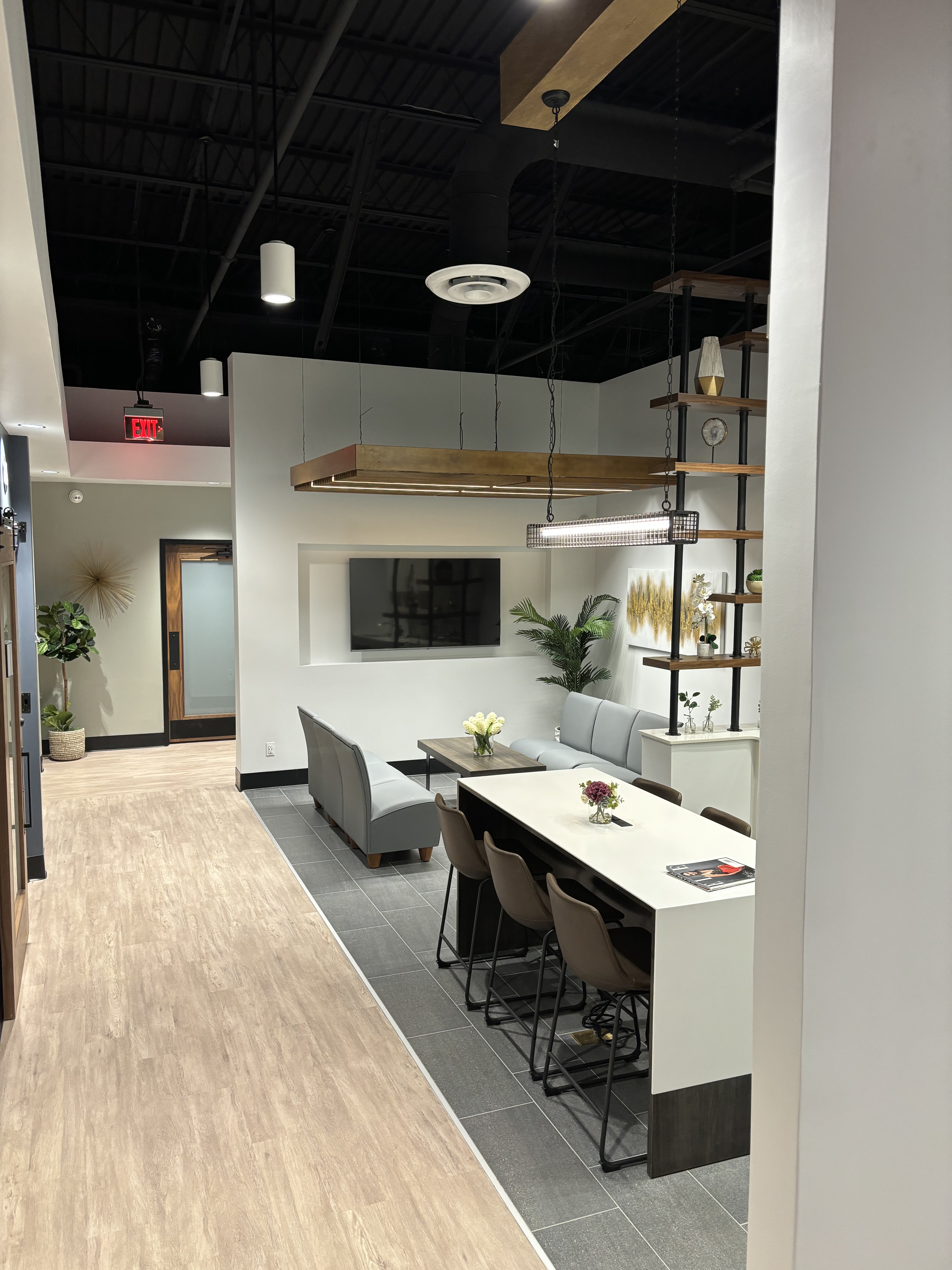 Eagle Plaza IMG 3443