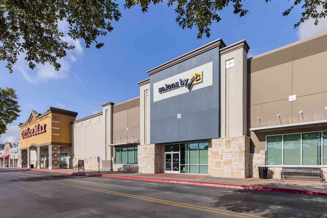 Salons JC 1 scaled 1 1 1