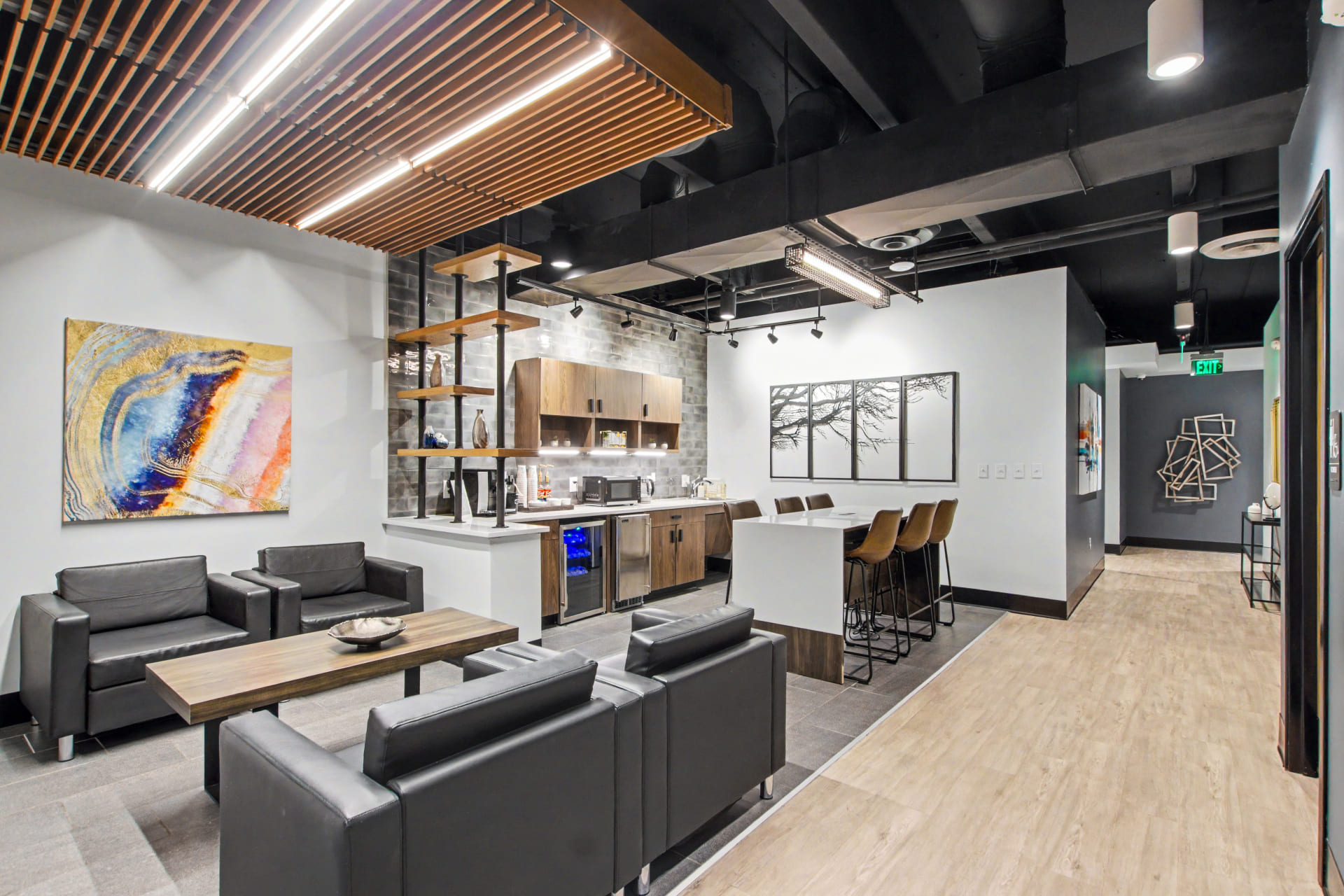 16 Salons by JC Greenwood Village 1