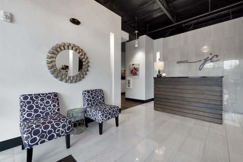 3 Salons By JC Huntington Beach