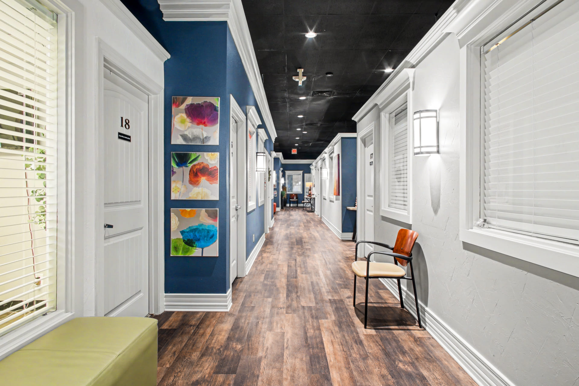 9 Salons by JC Dallas Pavillion West