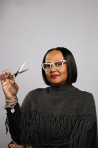 TawandaHeadshot 200x300