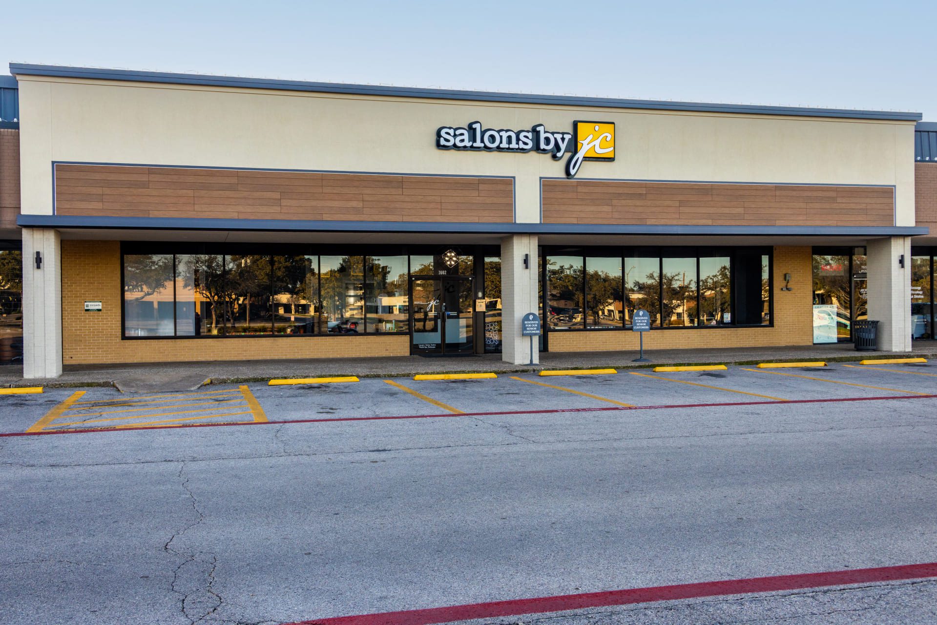 JC Salon Dallas 2 1 1