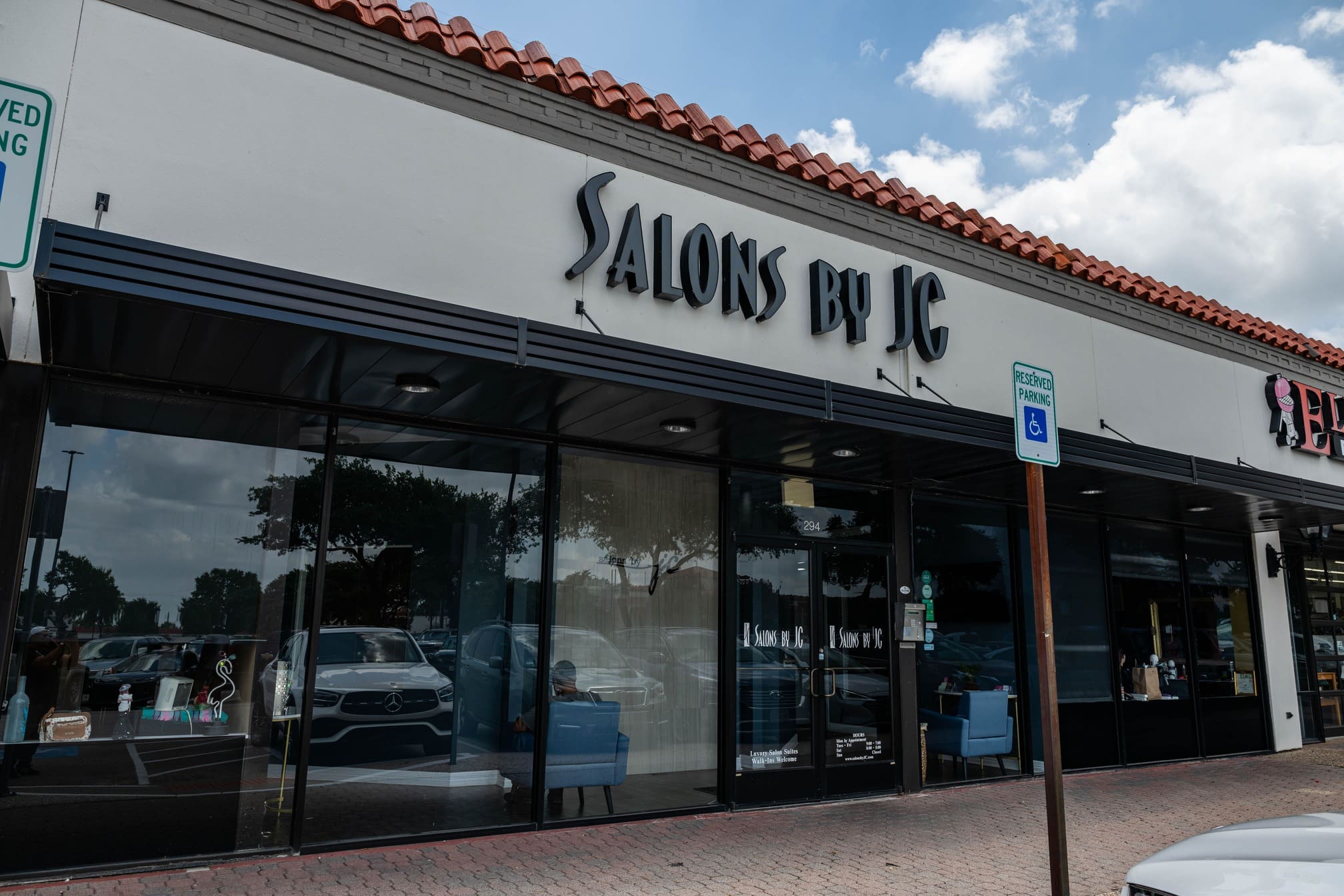 SBJC CasaLindaPlazaDallasTX 122 2